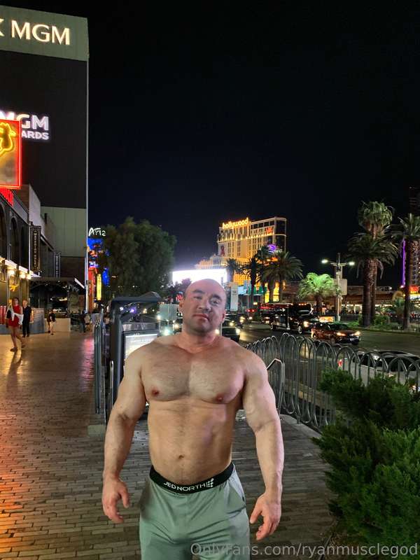 ryanmusclegod