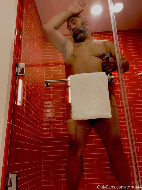 Night one in Vegas. Time to shower.