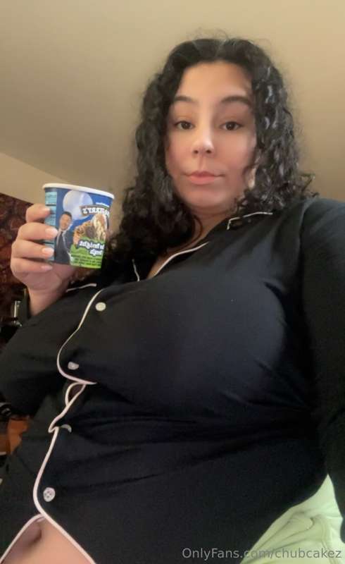 chubcakez image #0