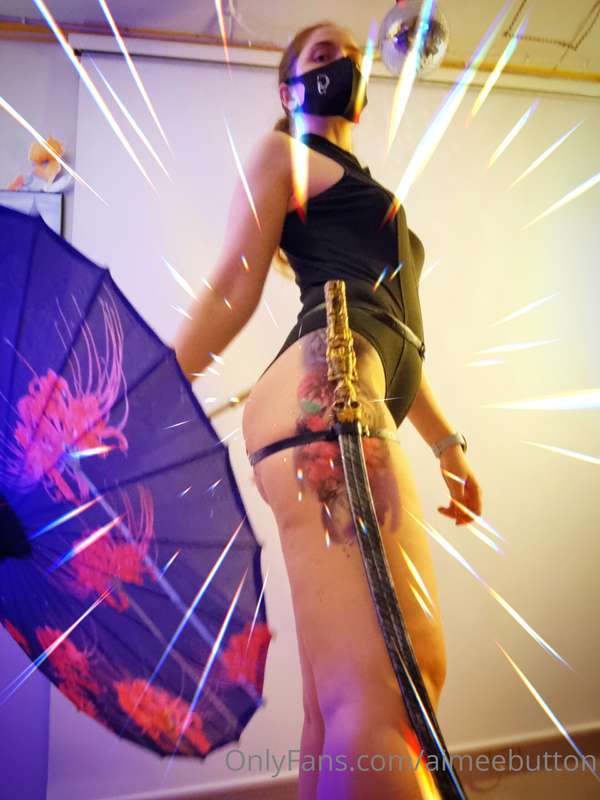 aimeebutton image #1