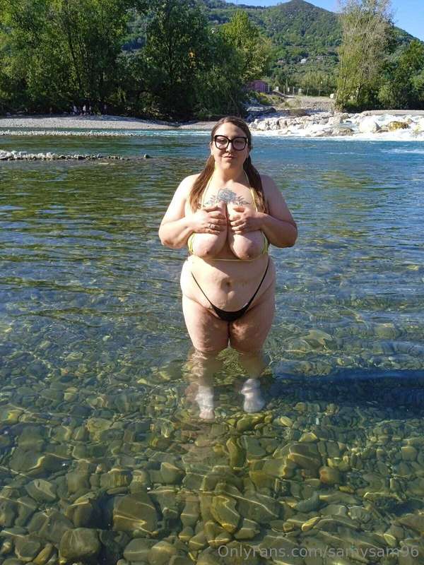 Oggi primo bagno al fiume 😜