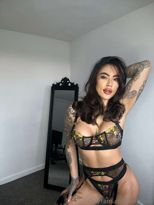 You want me, don't you baby?😋