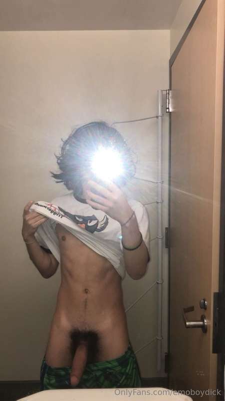 emoboydick