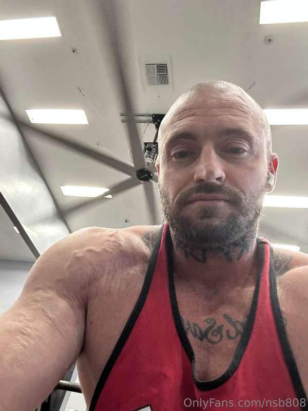 Saturday night gym life
