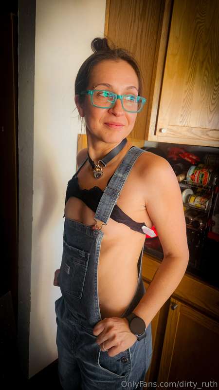 Going to Vegas! Buy me a drink and I'll send you the video I..