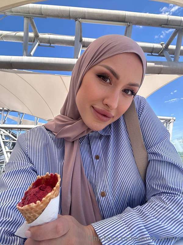 amira_amour