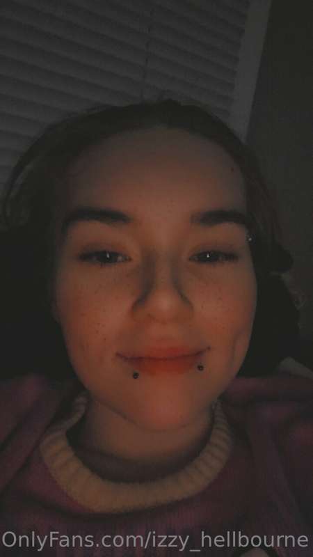 😘Pov I'm Your Girlfriend And Love Sending You Pics😘