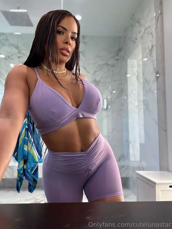 Did you dream about these big tits last night? 💋