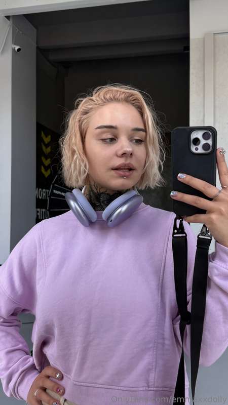Casual look, headphones on, mood on point 🎧💜. Who else can’t..