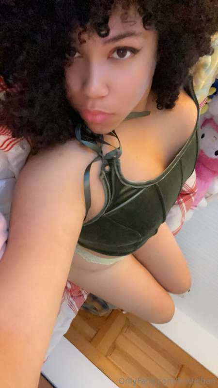 Am I your favorite all natural nymph? 👉🏼👈🏼🥺