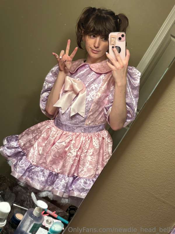 Super girly dress ><
