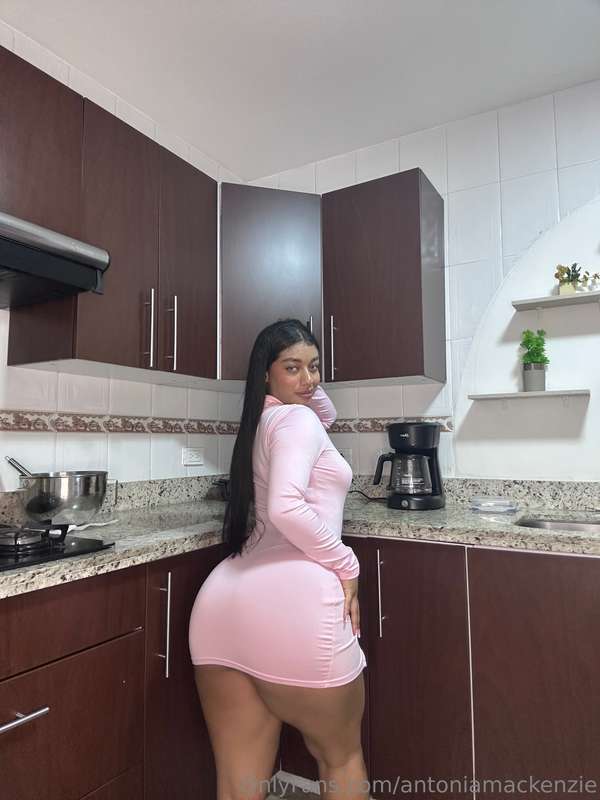 antoniamackenzie