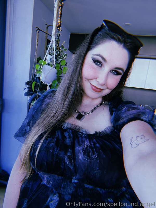 Come join me shopping for some new clothes 😏