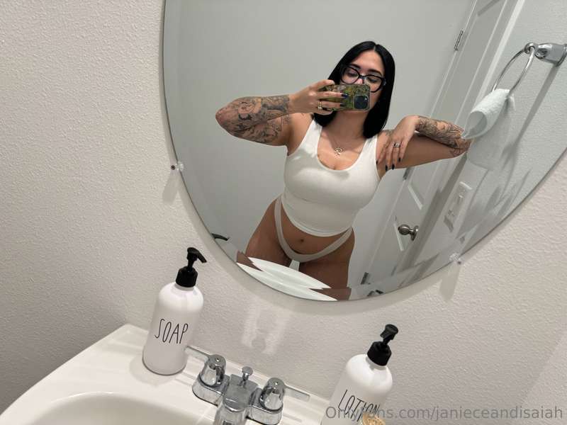 janieceandisaiah