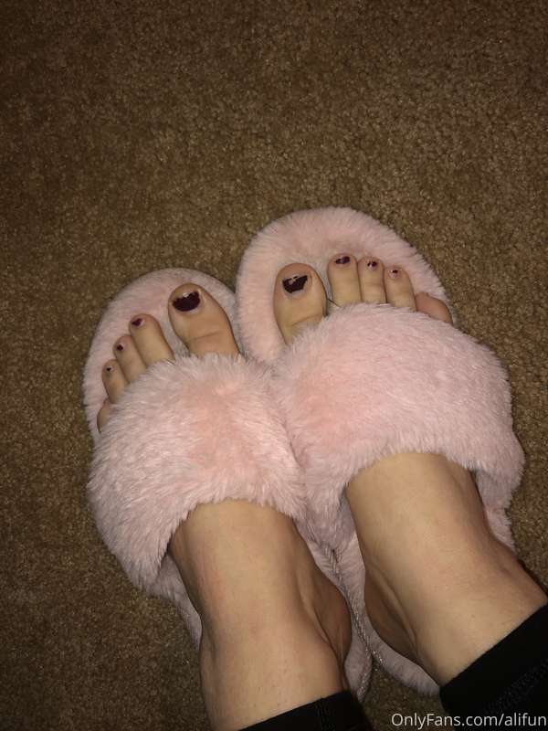 In love with my slippers! What color should I do next? 😉