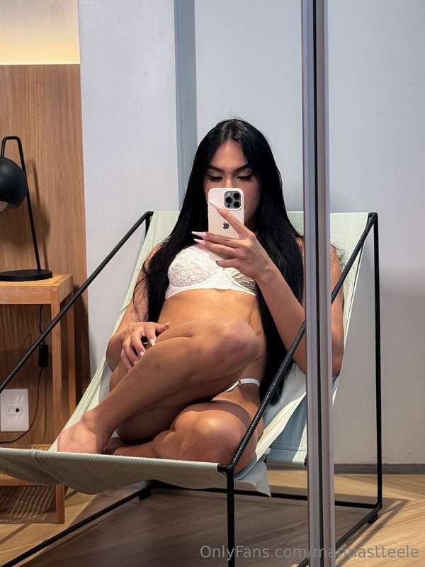 I'm waiting for you as always, very horny 🤩 and with my tip ..