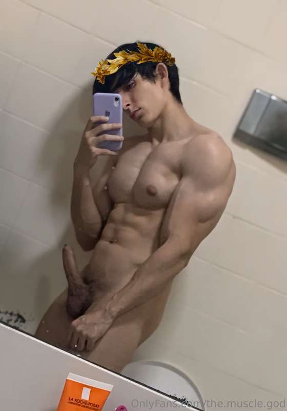 the.muscle.god