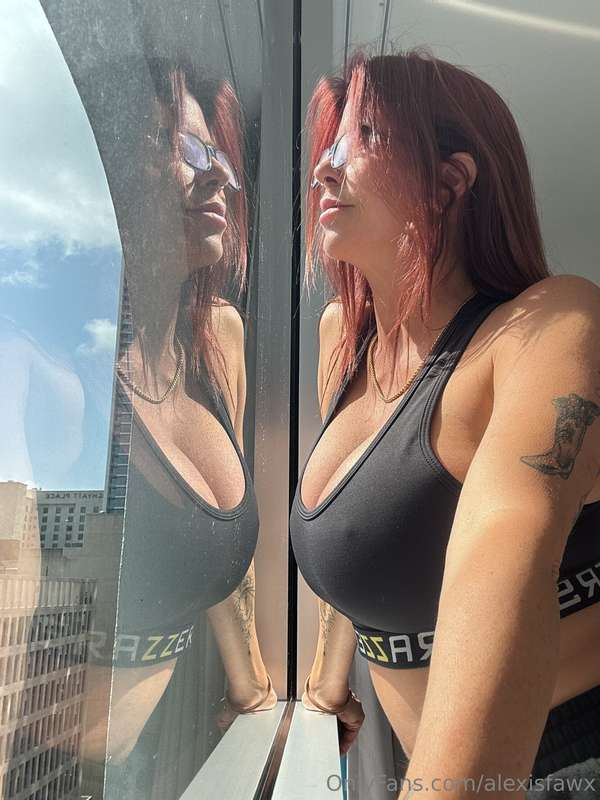 Foto 616 de Alexis Fawx en Tocromo