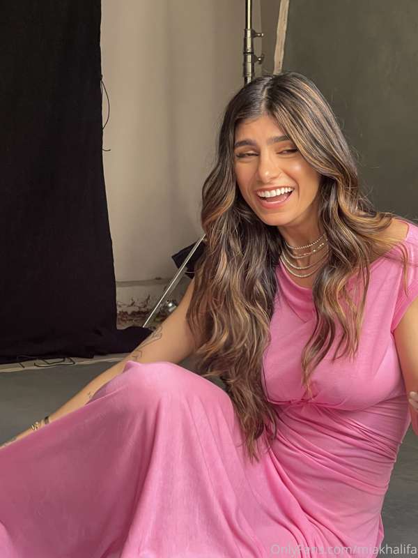 Foto 465 de Mia Khalifa en Tocromo