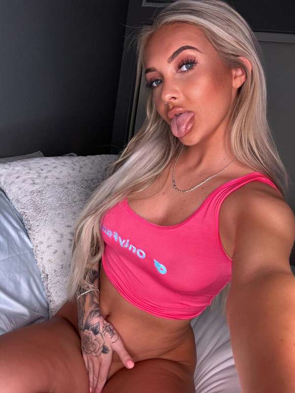 🥵SWOLLEN PUSSY & CLIT!!! Damn baby😈💕 fucking this tight litt..