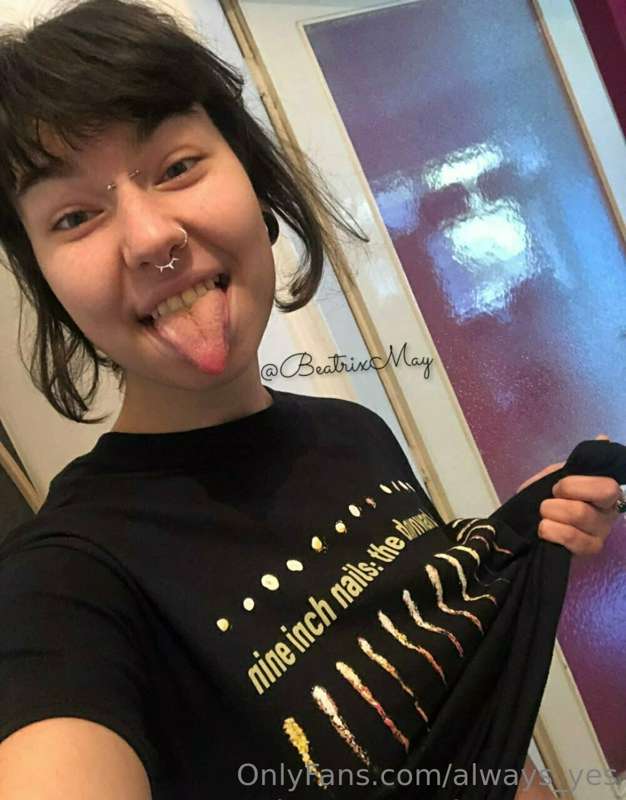 ## Kinkiest slut 🔥 @beatrixmay 🔥
💋😈 @beatrixmay  @beatrixmay..