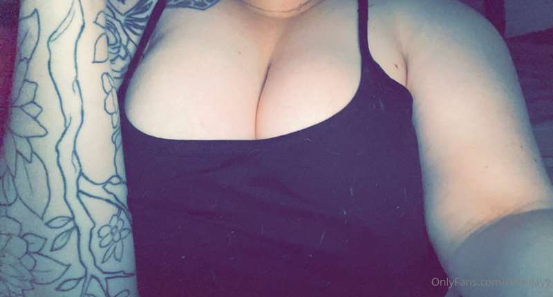 Good morning babies happy Saturday 😍😍😍