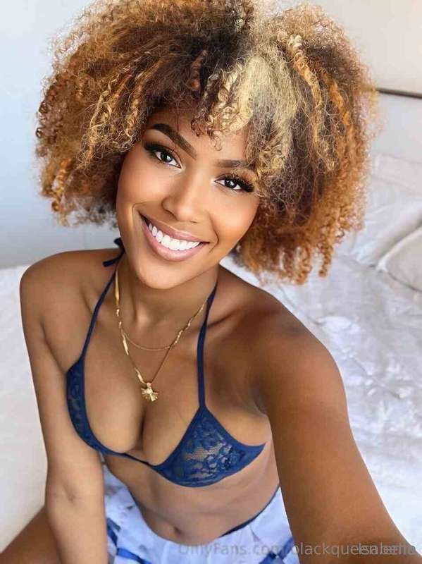 🔥Free Subscription🔥🌙 I @blackqueen.ema am the queen of late-..