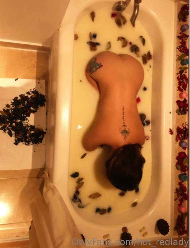 hot_redlady image #22