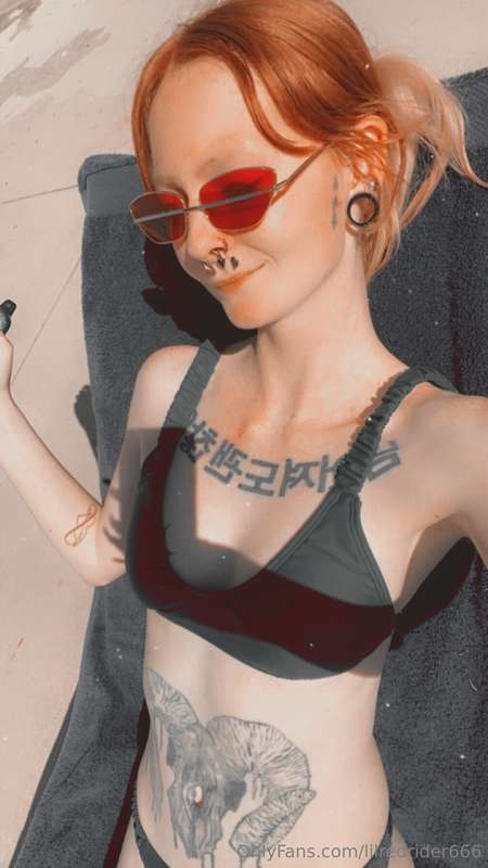 Happy 420 to all my fellow smokers🥰💚💚