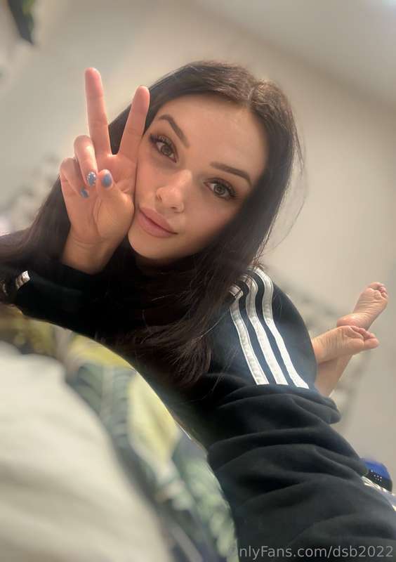 Getting back to all DM’s and custom requests tomorrow ❤️