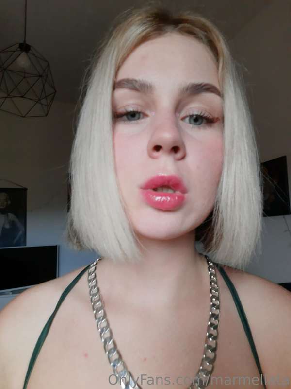today is my birthday🥳🎂 you can congratulate me with a tip or..