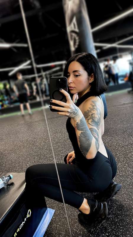 # 🍑
👀 #DELASALA **SA MAI PUN?**