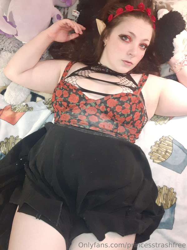 Unlock for 5 mins of fun and spicy pics of your Favorite Sex..