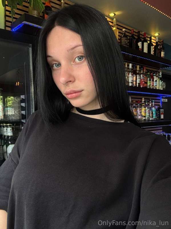 nika_lun