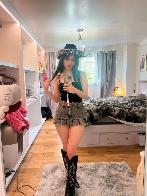 pixiecat image #13