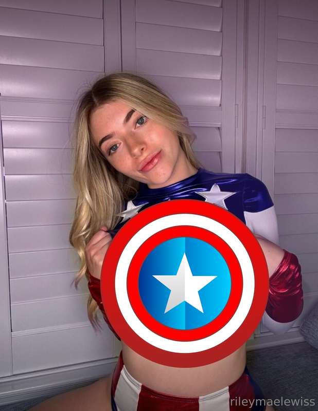 AMERICA'S tits 🫡