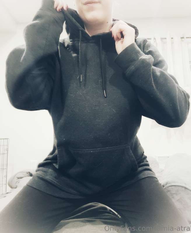 My esthetic is potato on the outside and slut on the insine.