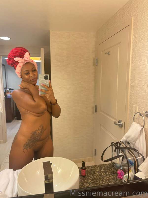Being back on the east coast feels …. 😈 ….. so close to my o..