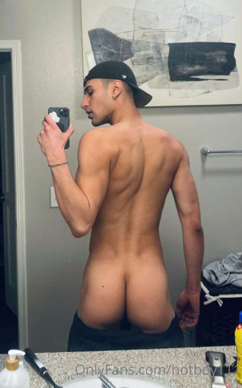 hotboy111