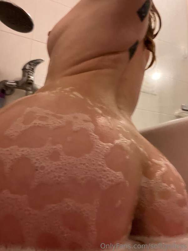 would you come take a bath with me or wait until i get out t..