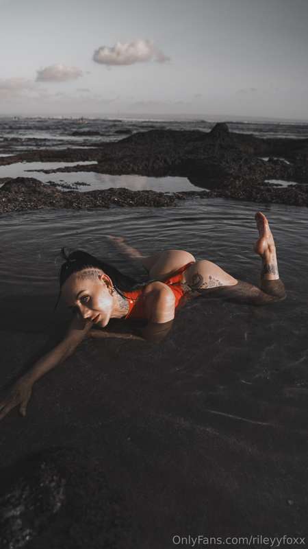 If you spotted me at the beach looking like this, what’s the..