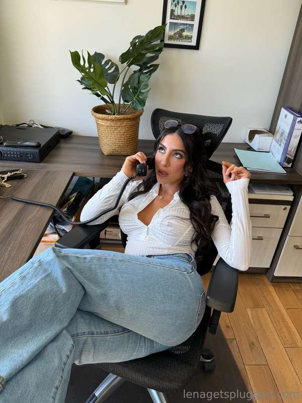 lenatheplug image #0