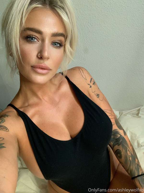 ashleywolfxo