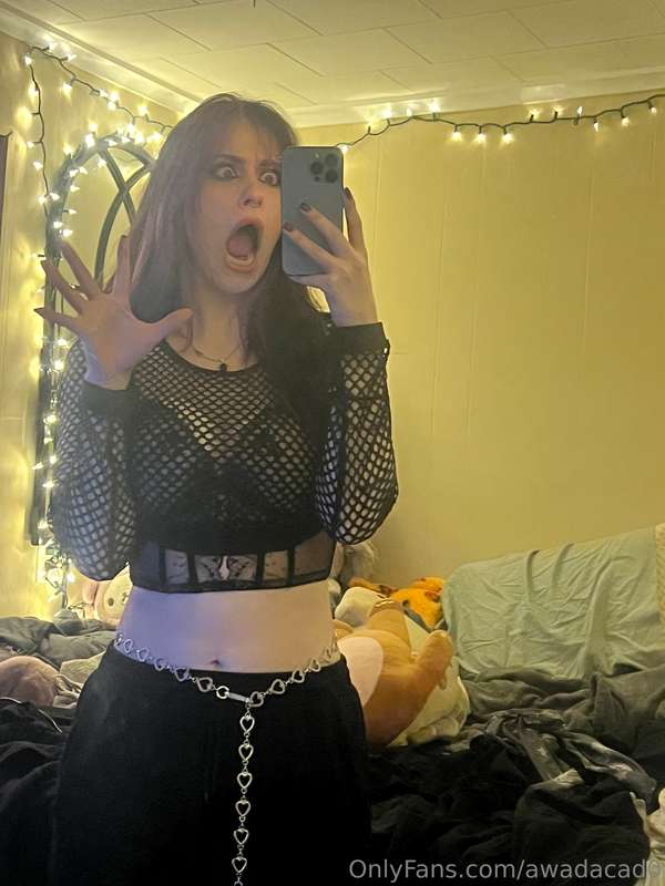 boobs at the end DONT WORRY 