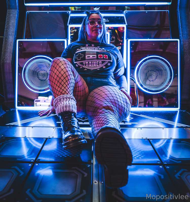 I took sexy to an arcade 🥵🥵 What do you think about me on th..