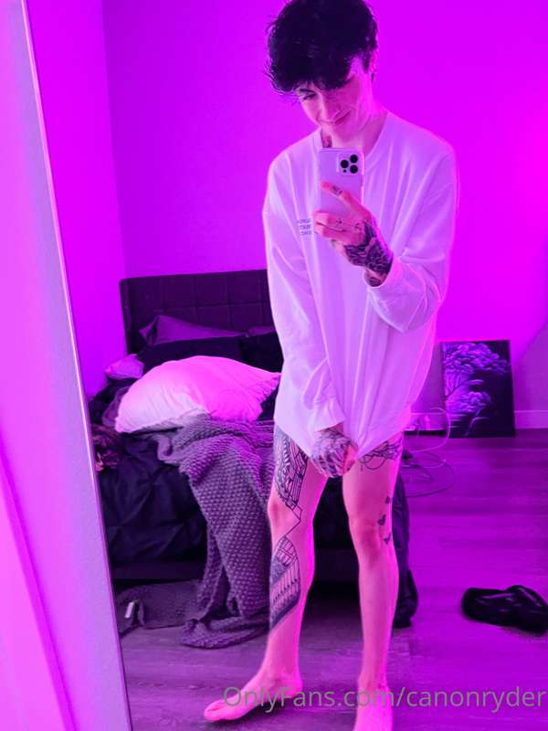 I have the worst bed head 💇🏻‍♂️