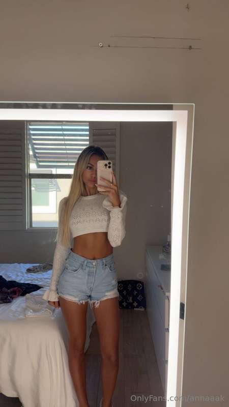 annaaak