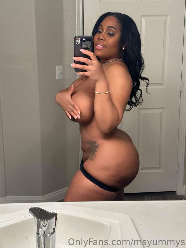 Feeling myself. Want in?😈