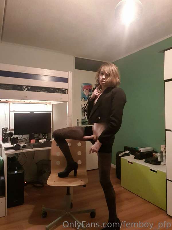 femboy_pfp image #7