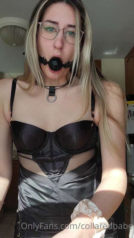 collaredbabe image #1